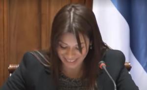Kako čita ministrica Irena Vujović